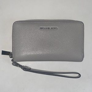New leather Michael Kors smartphone wallet